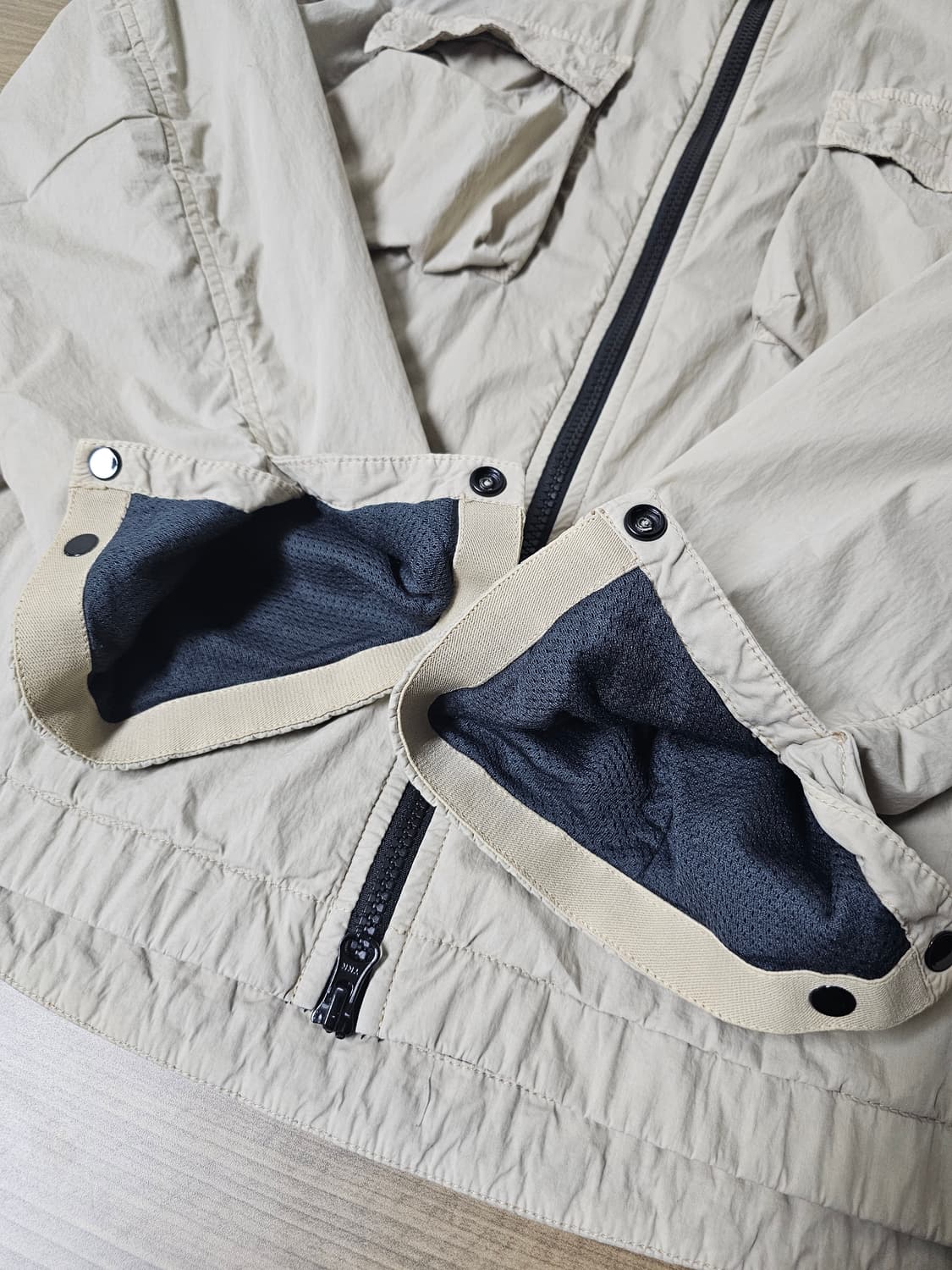 스톤아일랜드 브러쉬드 투포켓 나일론 코튼 오버셔츠 상품이미지4