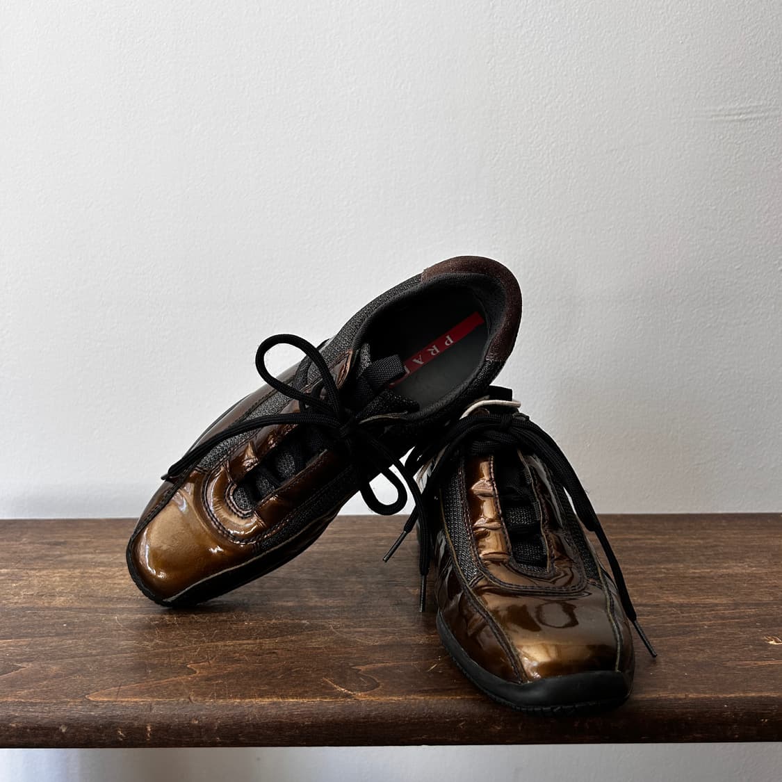 Logo Tape Enamel Mixed Sneakers 상품이미지7