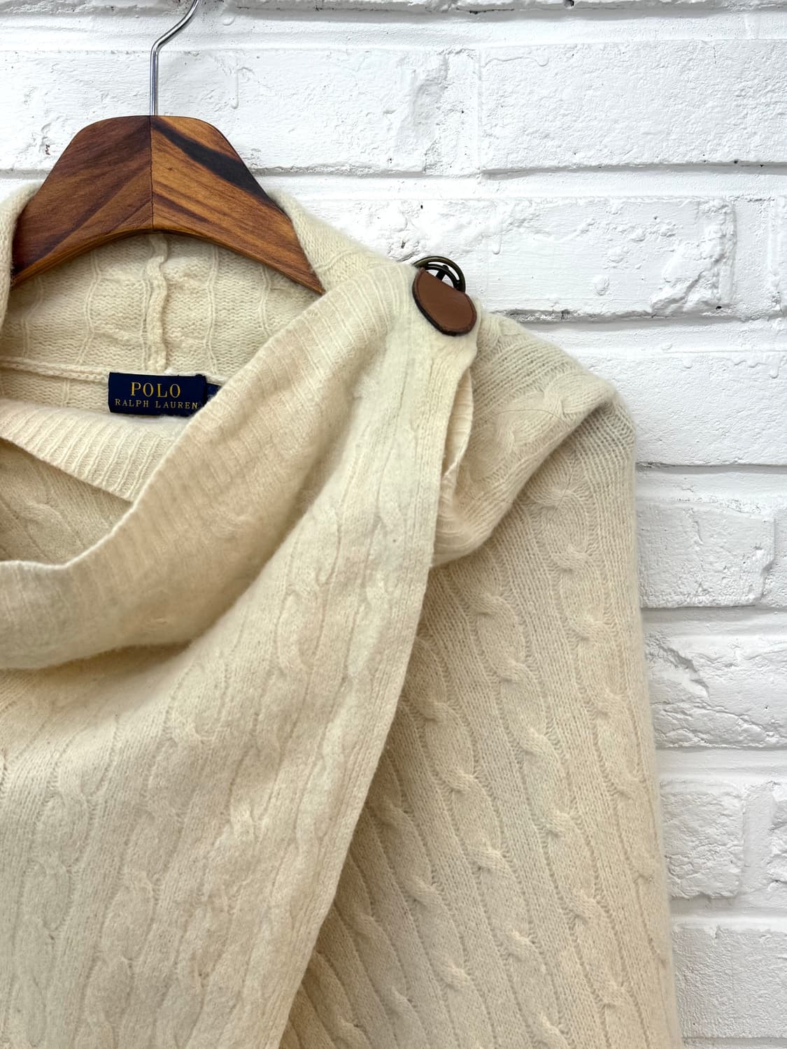 폴로 아이보리 꽈베기 케이프 가디건  상품이미지5