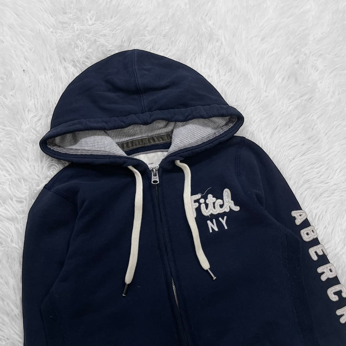아베크롬비 피치 로고 후드집업 네이비 상품이미지3