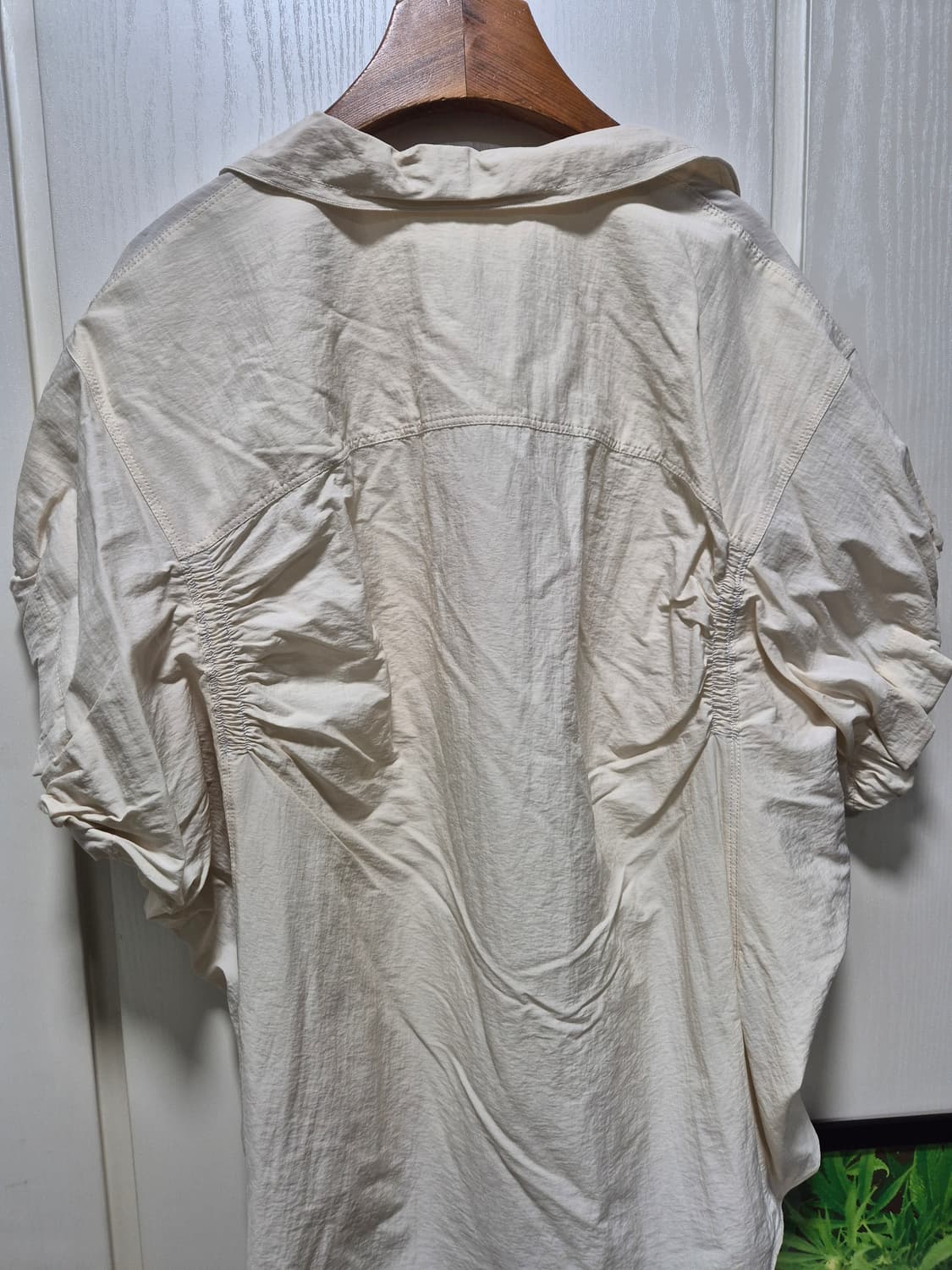 (타임세일)(새상품)Day 베이지 반팔 블라우스 상품이미지9