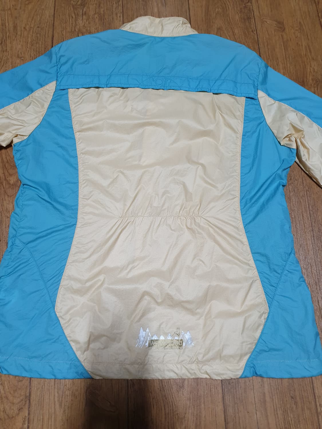 1057 웨스트우드 바람막이 105 사이즈입니다 상품이미지5