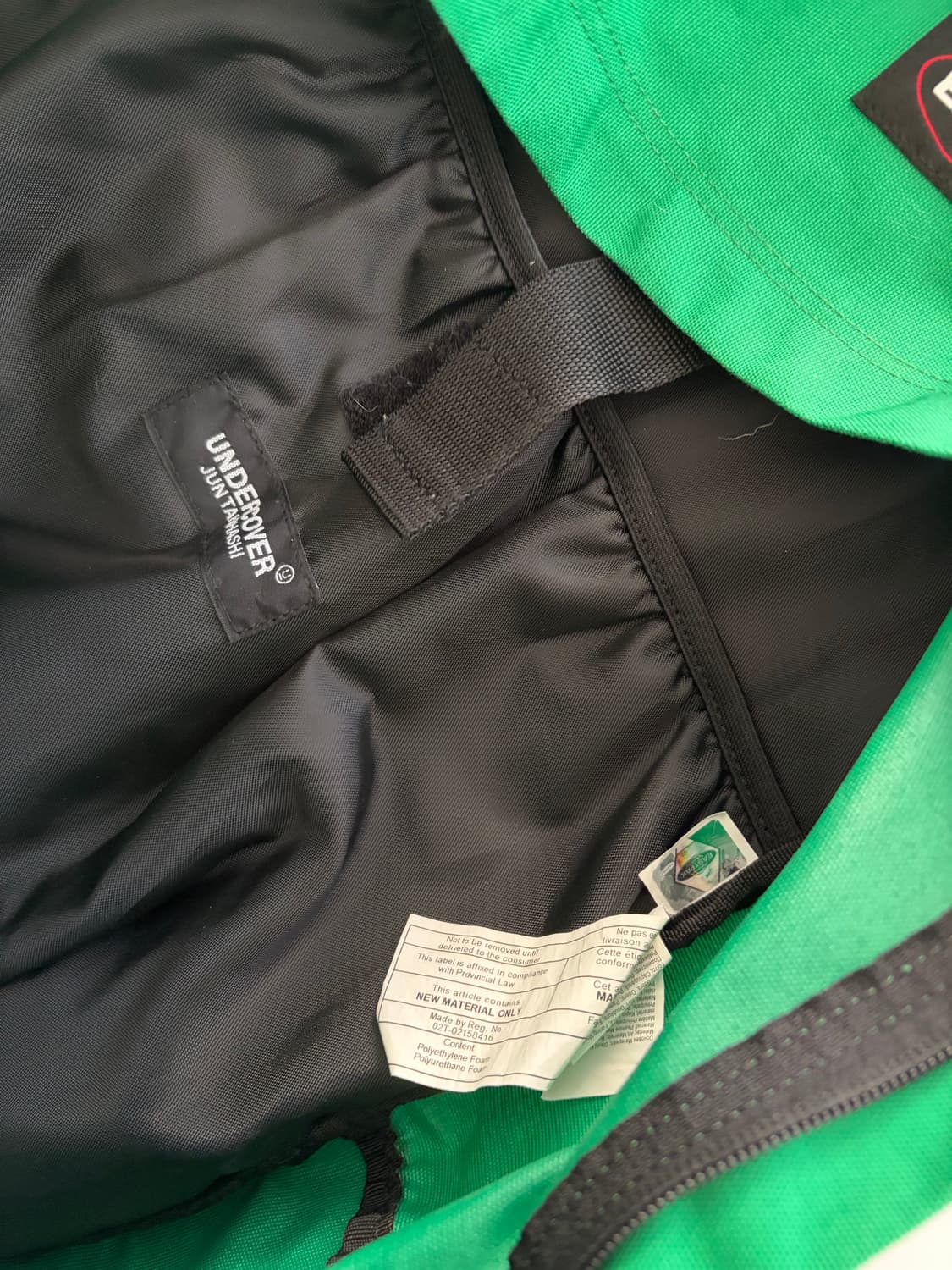 언더커버 x 이스트팩 콜라보 백팩 상품이미지5