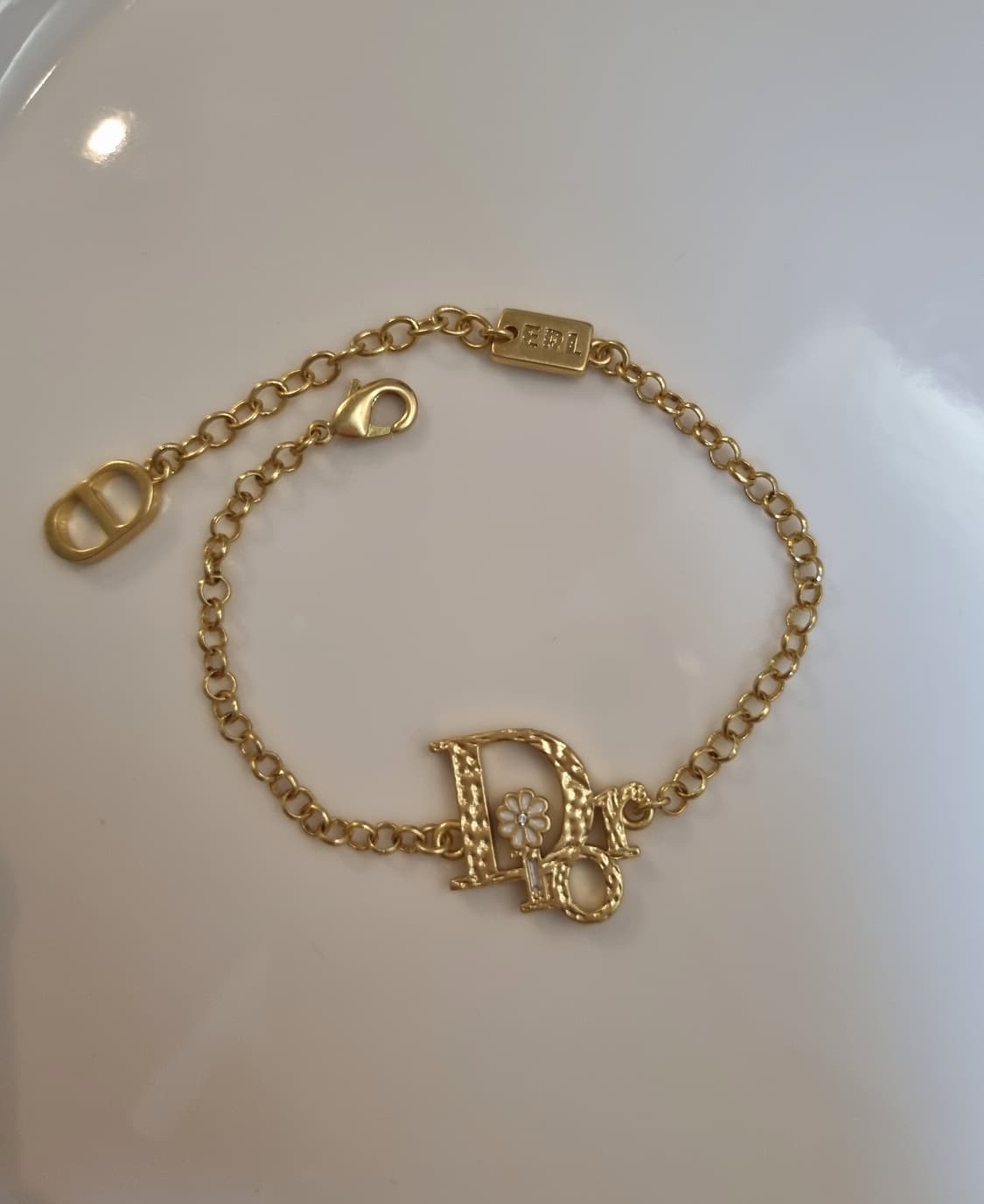 디올 업사이클링  메트골드 팔찌 상품이미지6