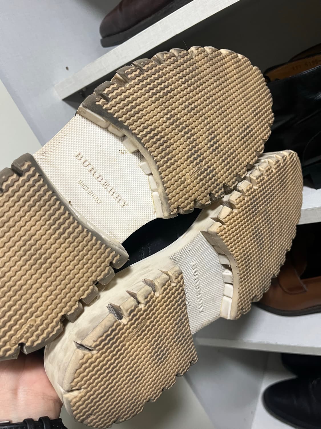 버버리프로섬 태슬로퍼 상품이미지3