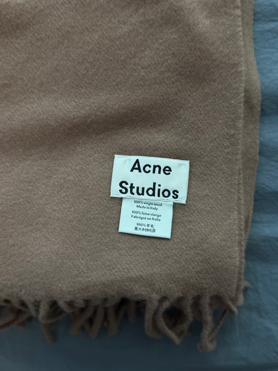 아크네스튜디오 머플러 상품이미지2