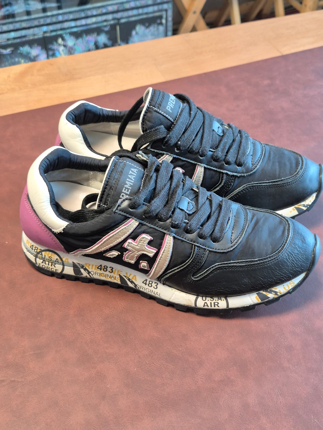 235-240(37) 정품 프리미아타 스니커즈  상품이미지2