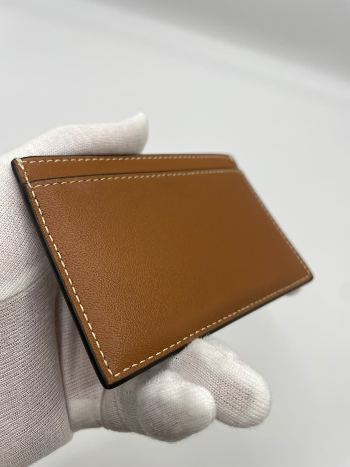 셀린느 트리옹프 램스킨 카드지갑 상품이미지5