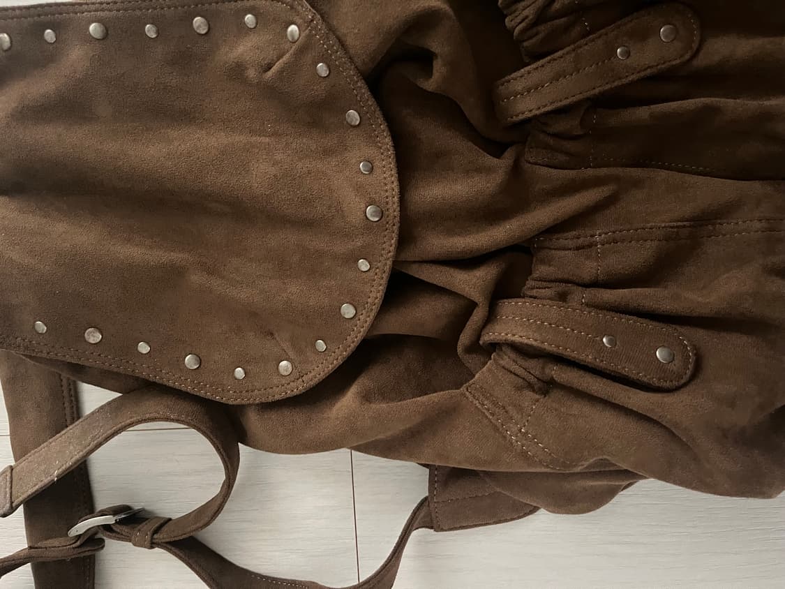 셀리테일즈 STUD POCKET BACKPACK BROWN 상품이미지4