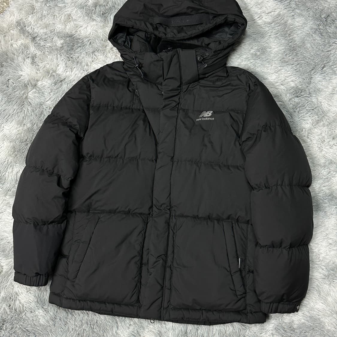 뉴발란스 구스다운 블랙 숏패딩  상품이미지1