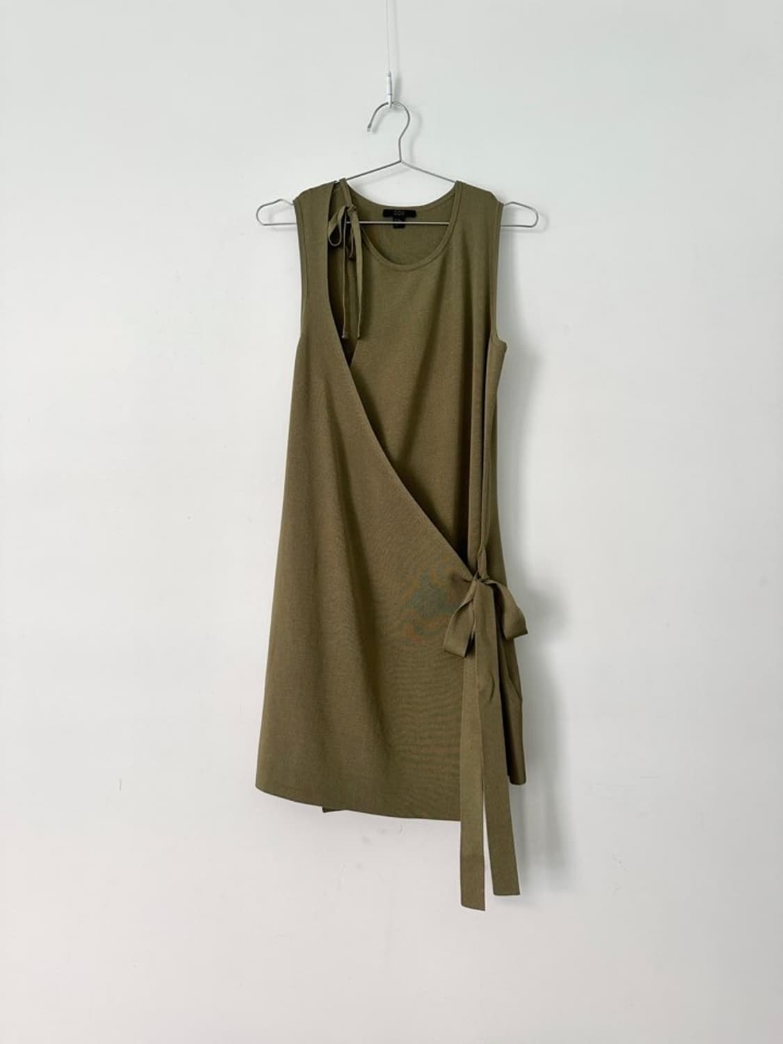 COS wrap strap sleeveless knit / khaki 상품이미지1