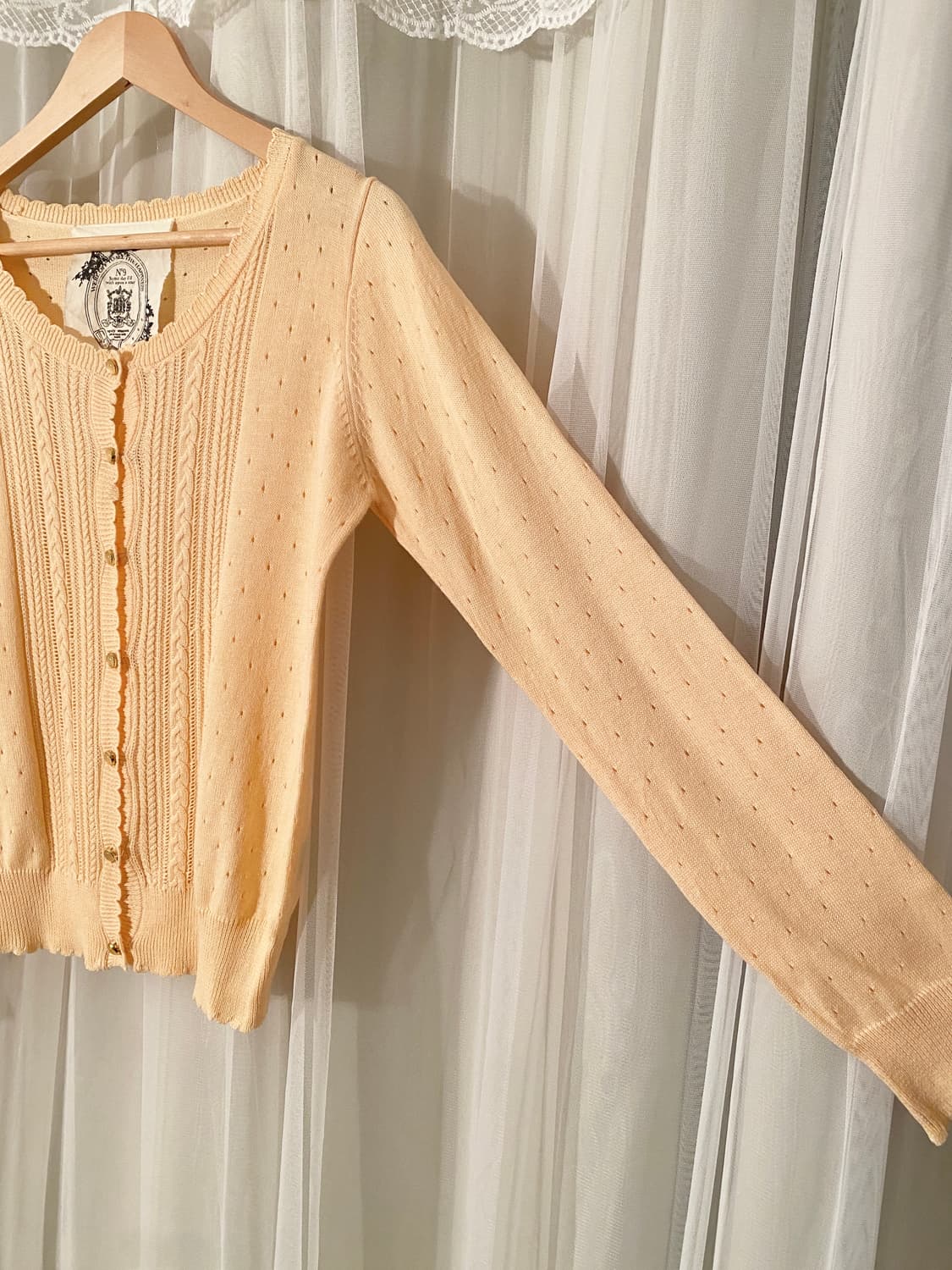 Butter Yellow Eyelet Knit Cardigan 상품이미지3