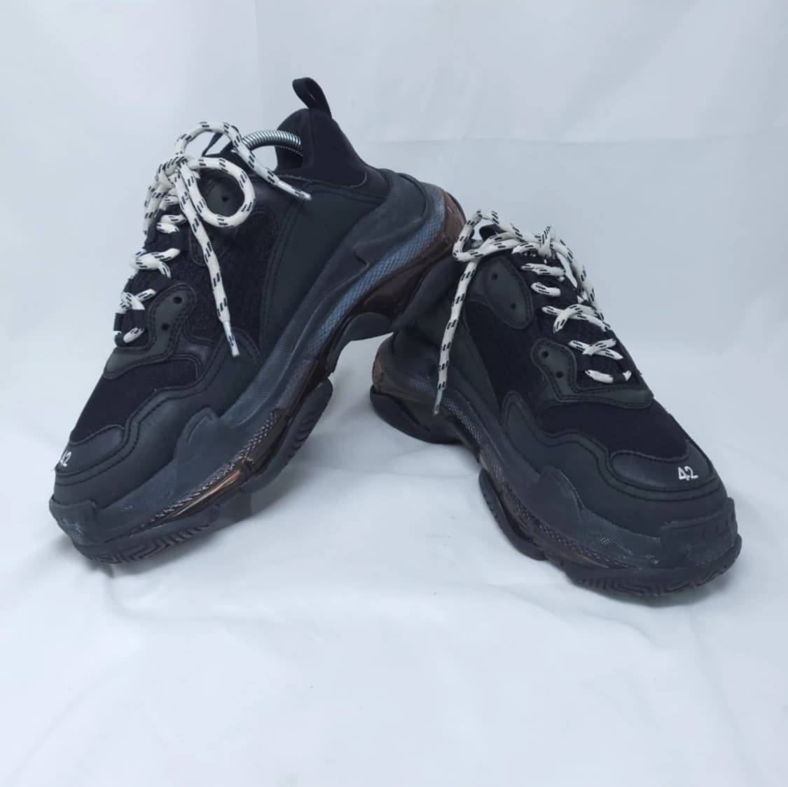 발렌시아가 트리플 블랙 스니커즈 275 상품이미지6