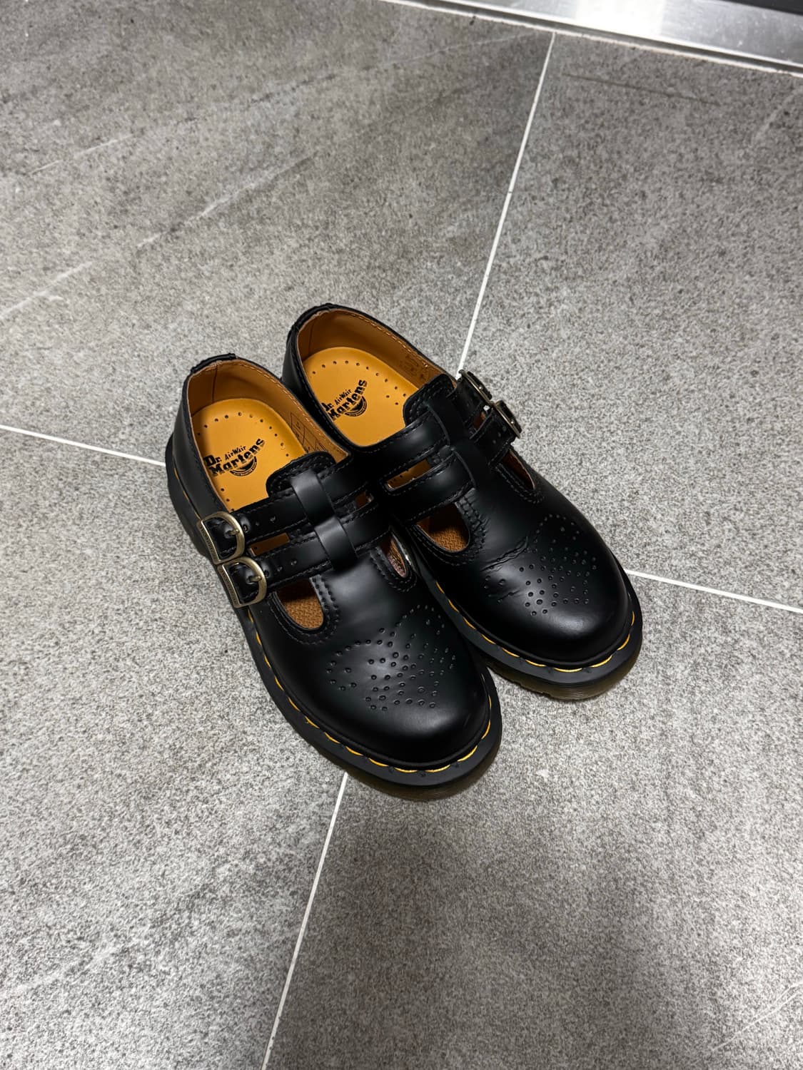닥터마틴 8065 메리제인 상품이미지1