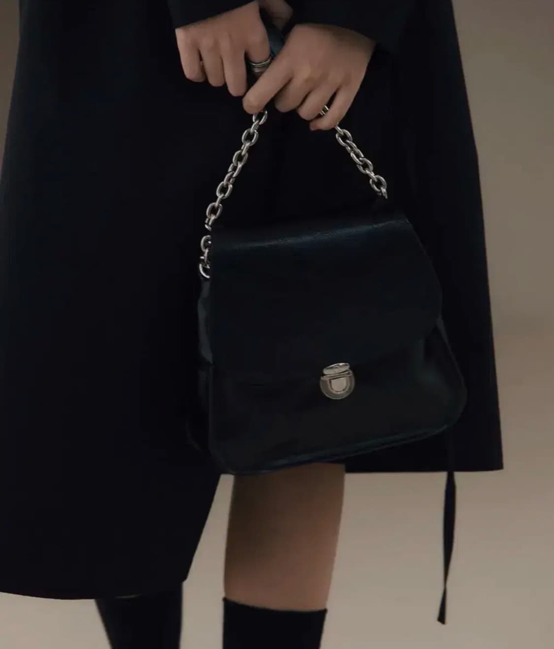 레더리 아더 클래식 체인백 [BLACK] 상품이미지2