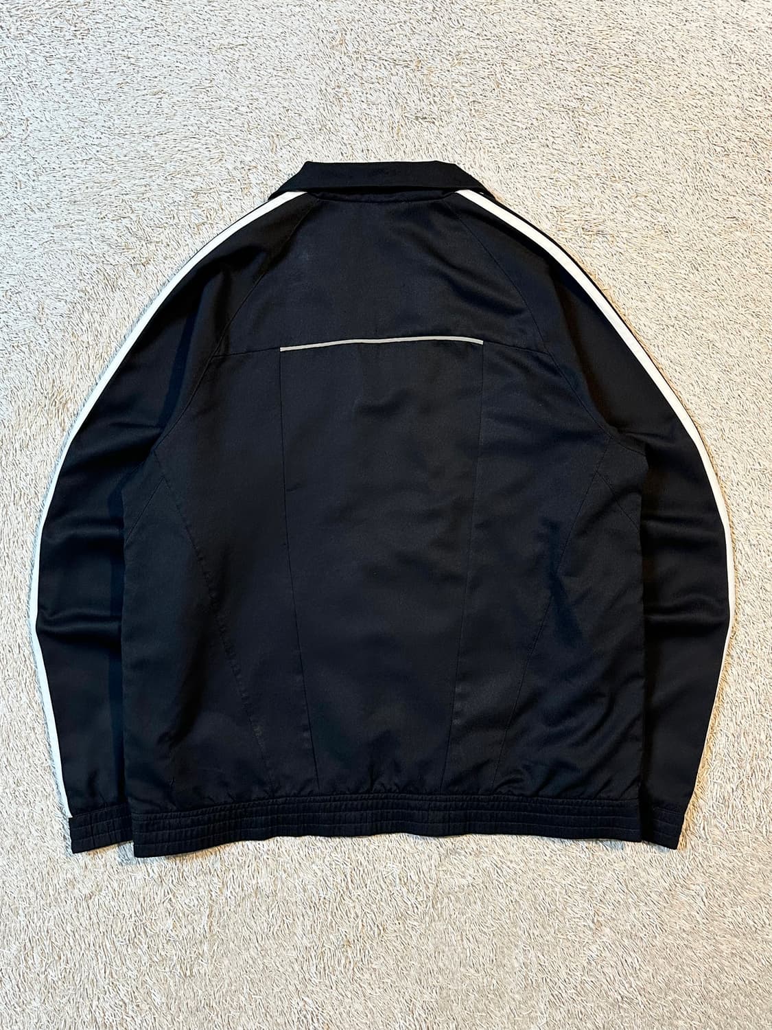 아디다스 ADIDAS 삼각로고 사이드라인 바람막이 자켓 블랙 상품이미지3