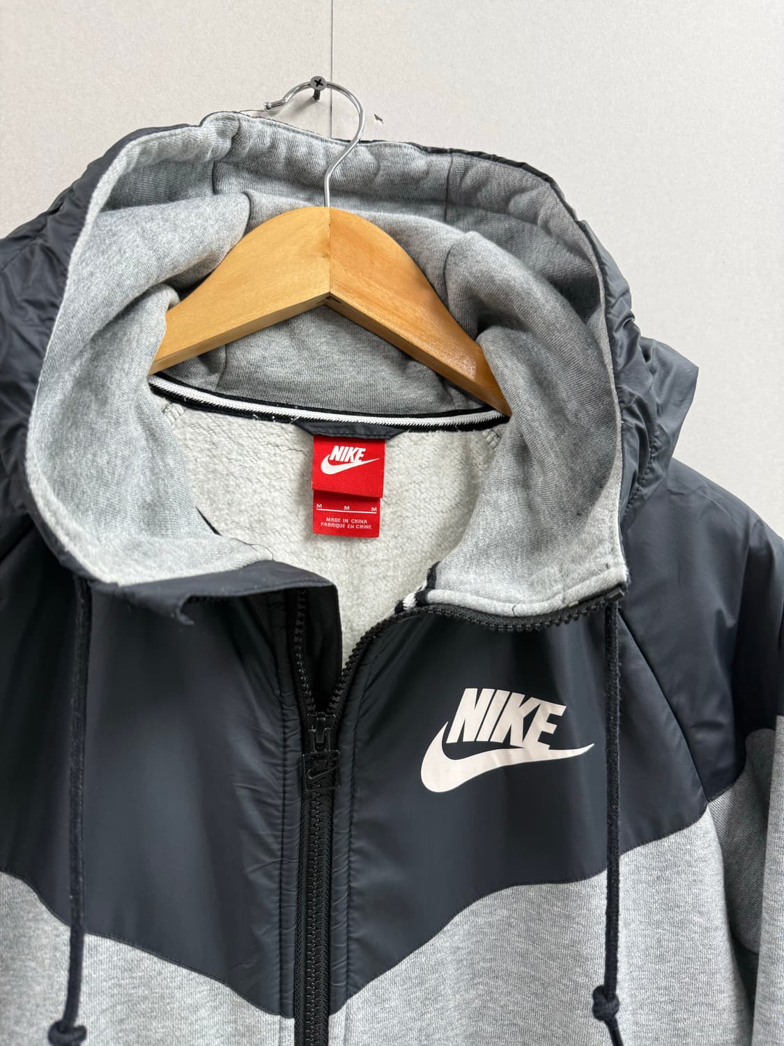 남성 95 M / 나이키 윈드러너 후드집업 상품이미지3