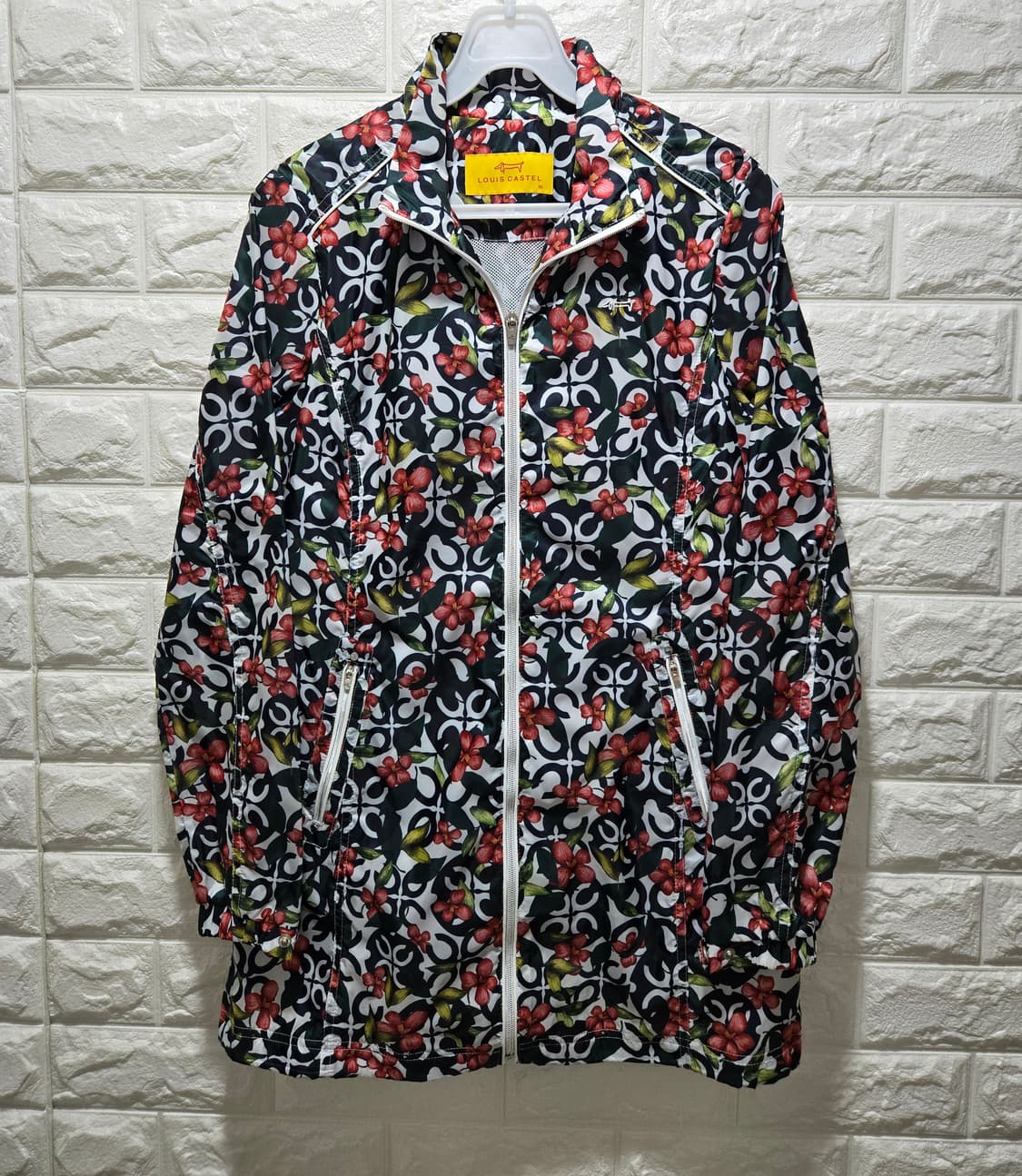 거의새것/ 루이까스텔 경량 바람막이 방풍자켓 90 상품이미지1