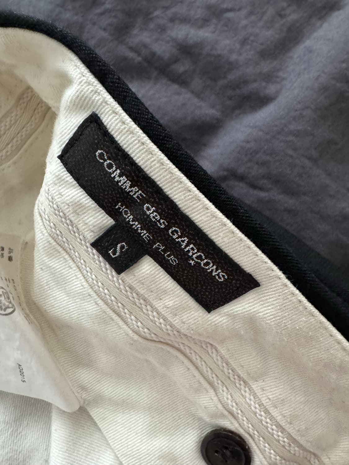 꼼데가르송 옴므 플러스 디스트로이 하프팬츠 (블랙 s) 상품이미지5