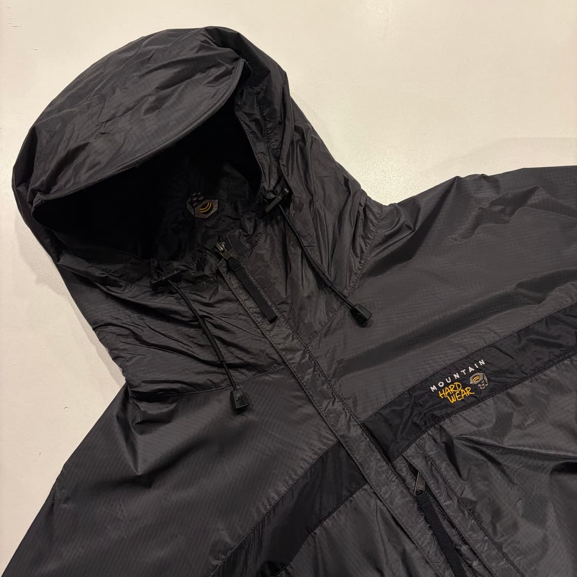 [M] 마운틴하드웨어 콘듀잇SL 바람막이 후드 자켓 블랙 B824 상품이미지3