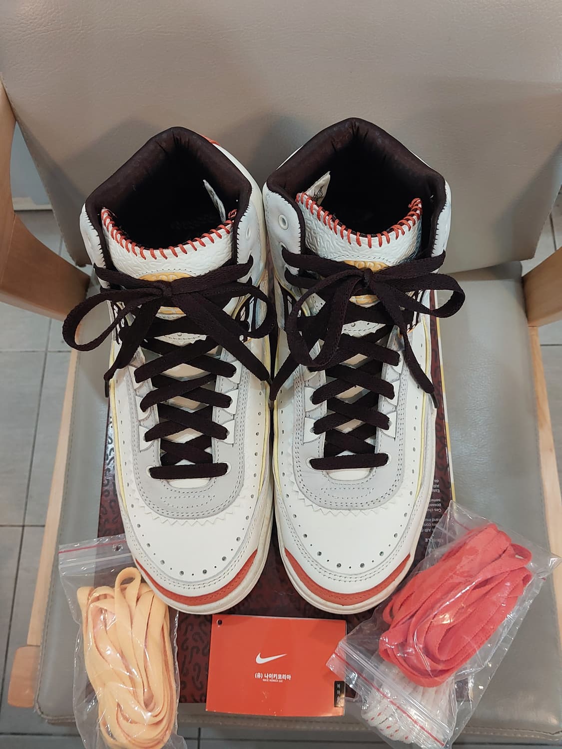 조던2 메종 샤또 루즈 레트로 SP
255mm  상품이미지3