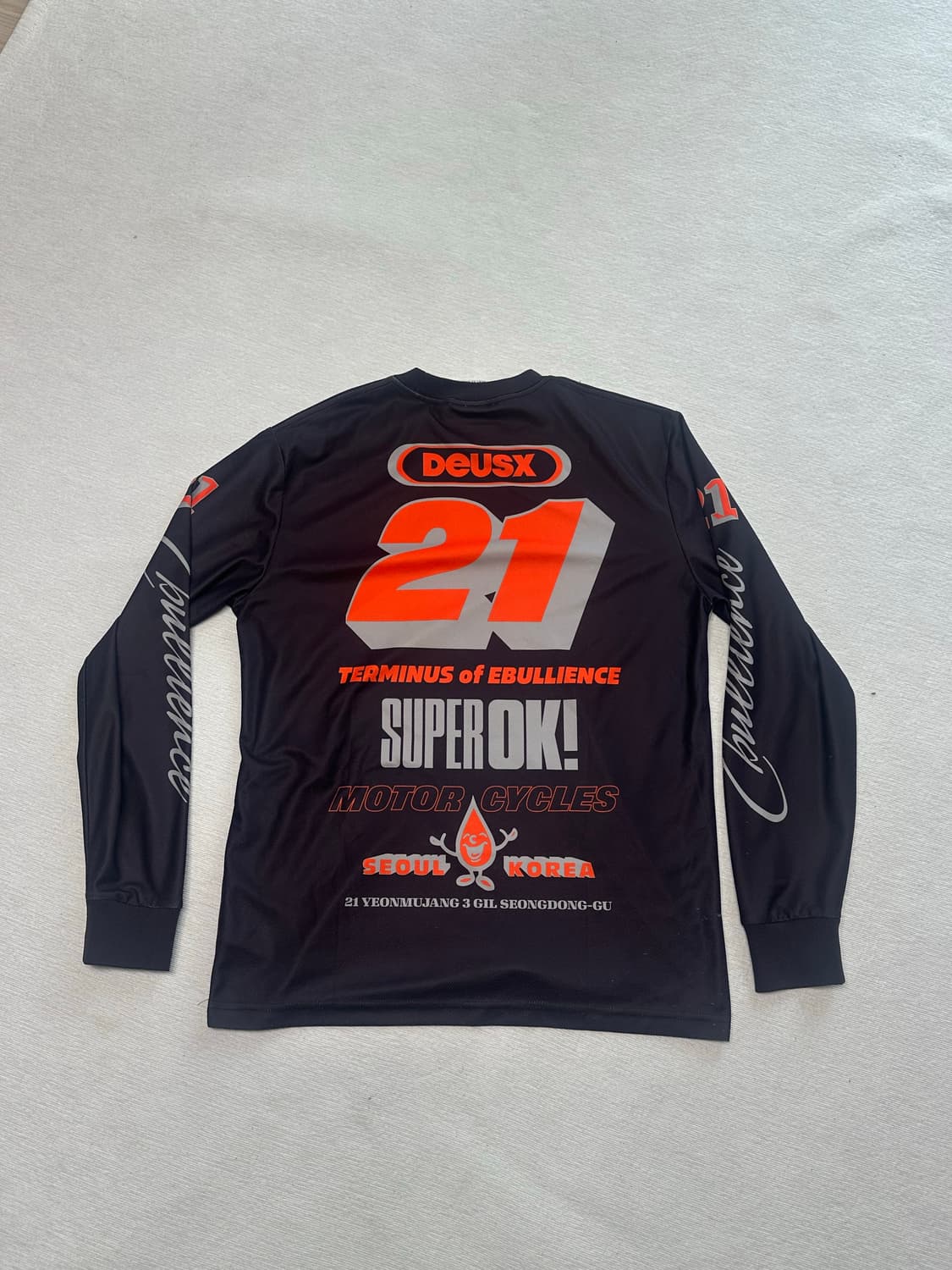 데우스 엑스 마키나 롱슬리브 상품이미지2