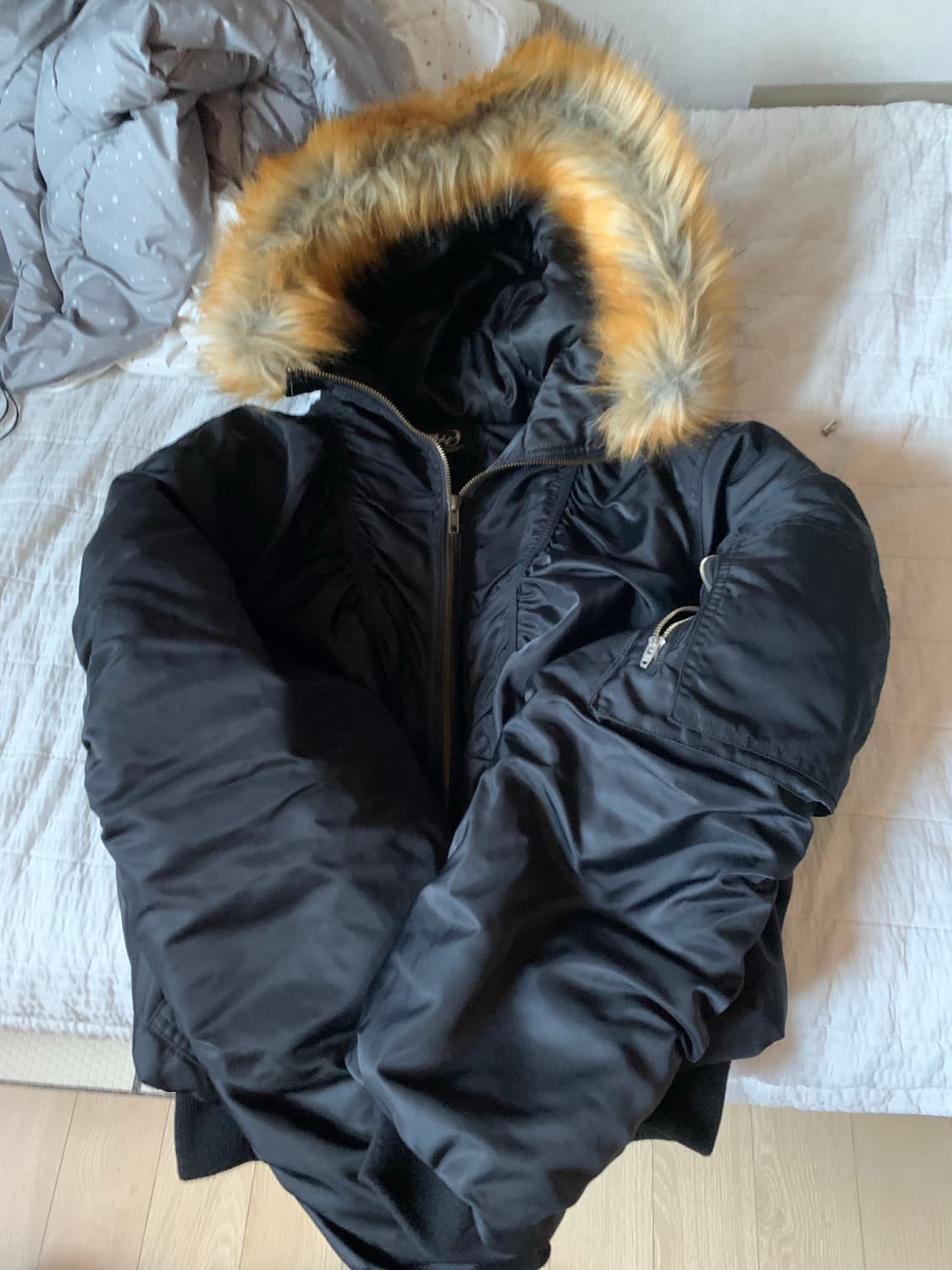 비엑세스 다운 퍼 후드자켓 상품이미지3