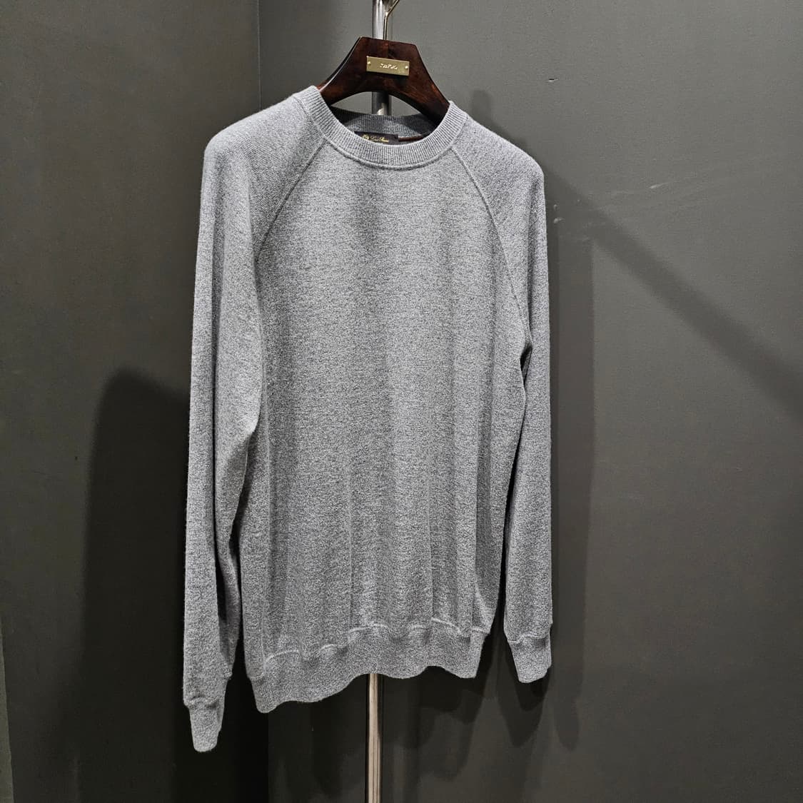 로로피아나 캐시미어 크루넥 신상 니트 상품이미지1