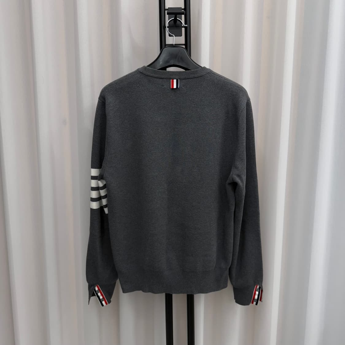 [4] 톰브라운 밀라노스티치 니트 그레이 상품이미지2