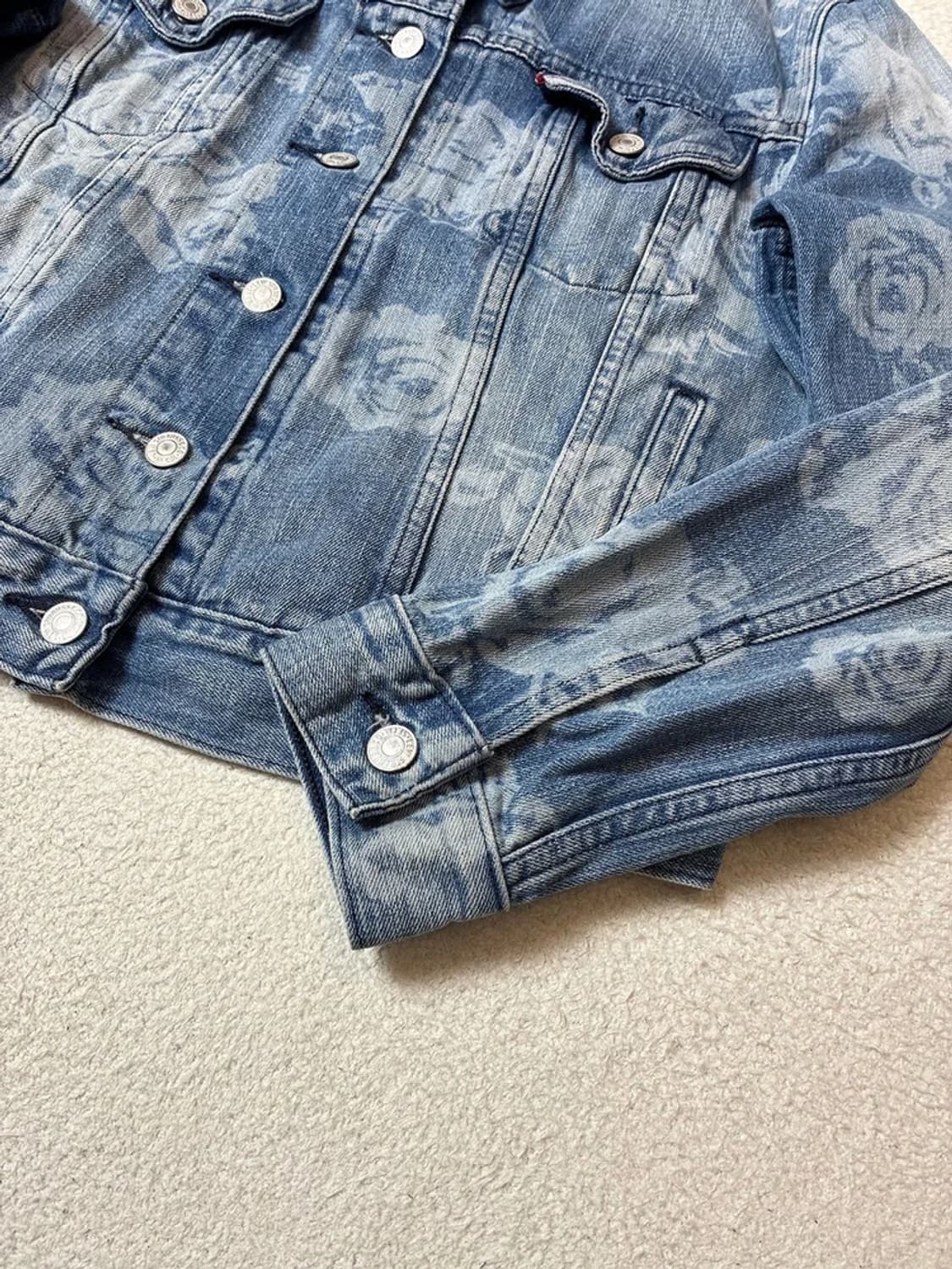 리바이스 00's 플로랄 데님 트러커 자켓 PN7953 상품이미지5