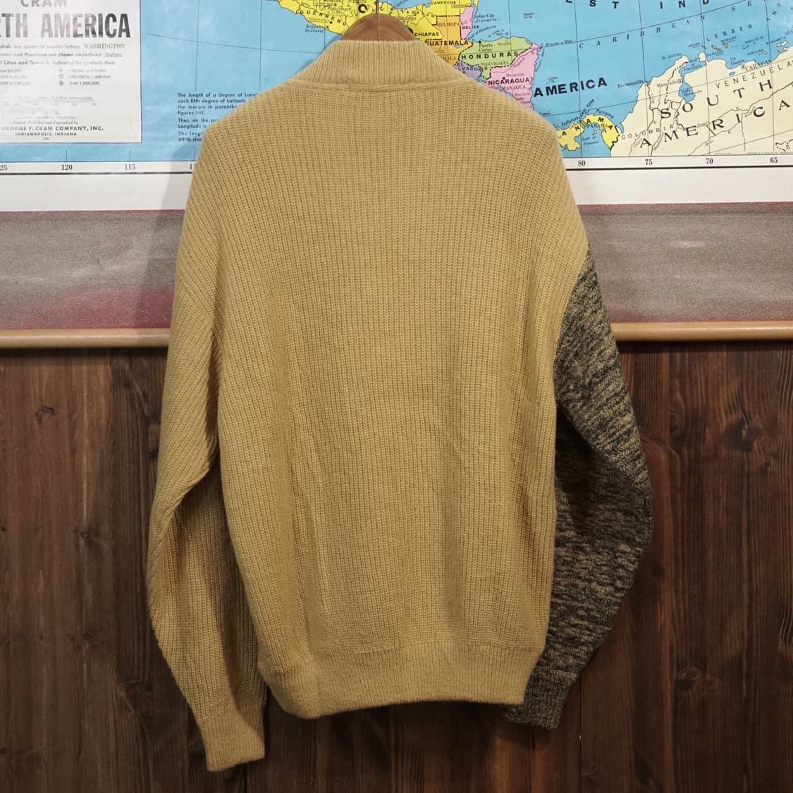 빈티지 플레이보이 메탈와펜 니트 상품이미지5