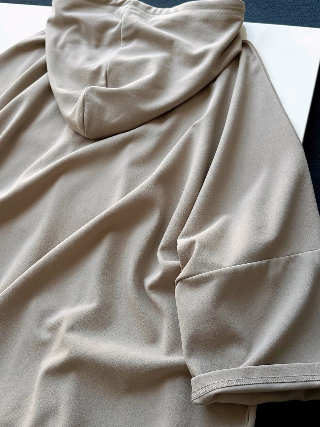 Stretched fabric hood design wide shirke 상품이미지5