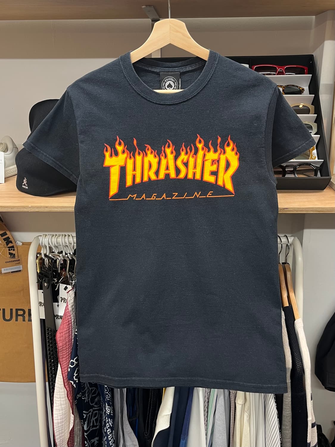 [90] 트레셔 플레임로고 반팔티 상품이미지1