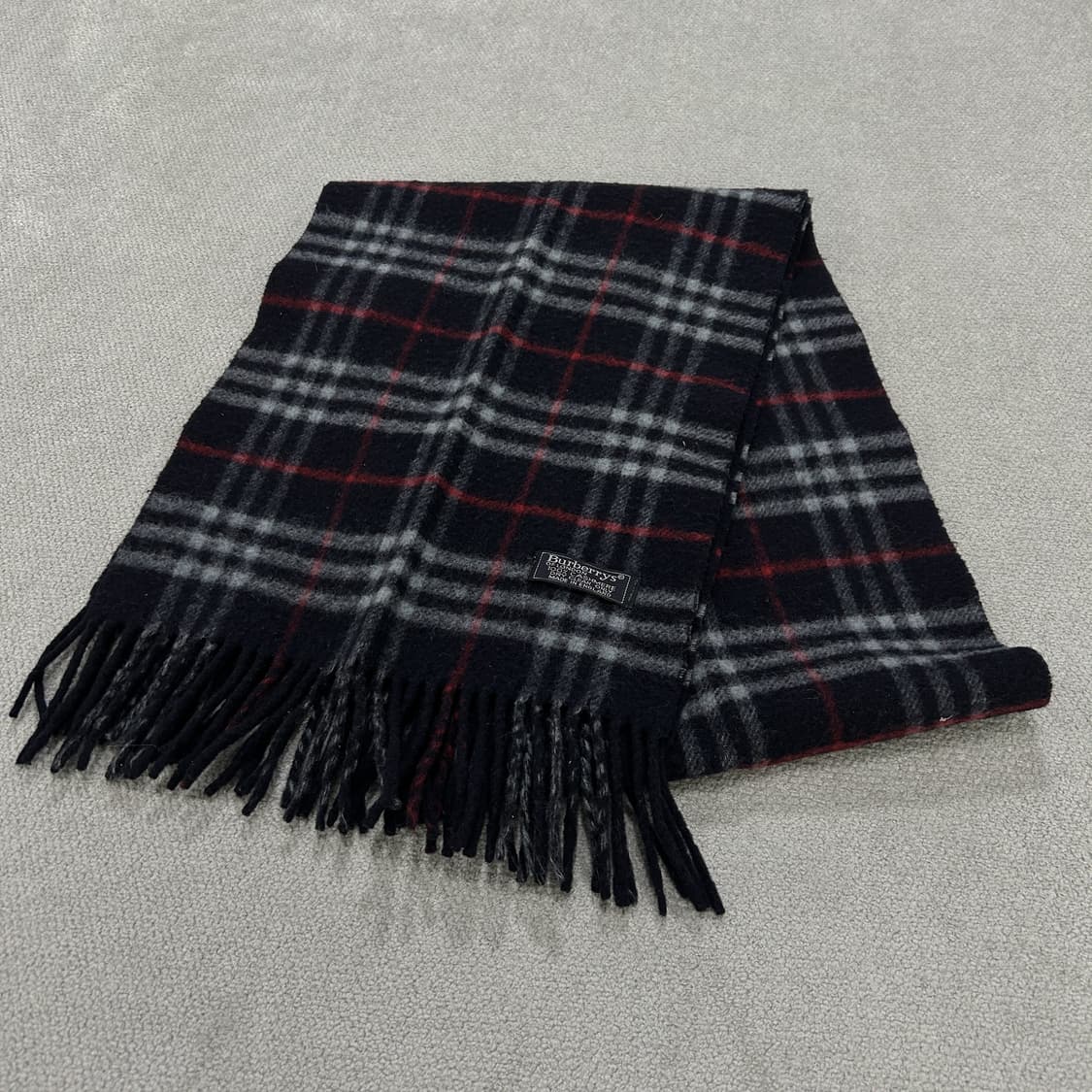 버버리 블랙 체크 머플러 상품이미지1