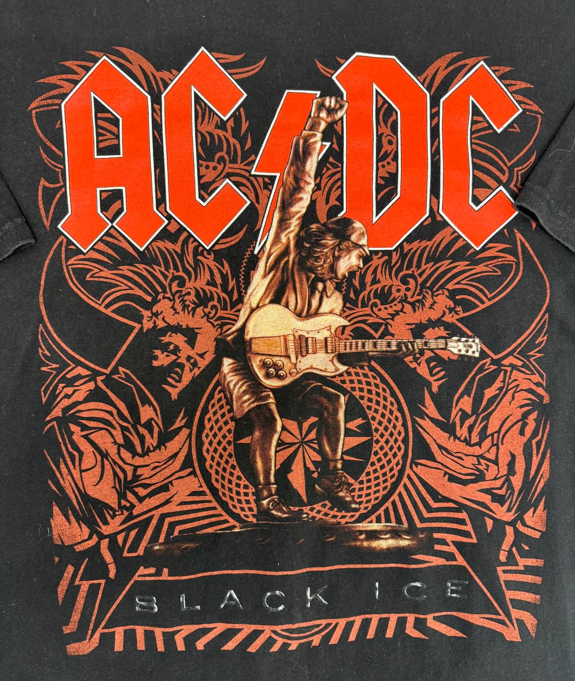 •AC/DC Black Ice 투어 프린트 반팔 티셔츠 XL 상품이미지2