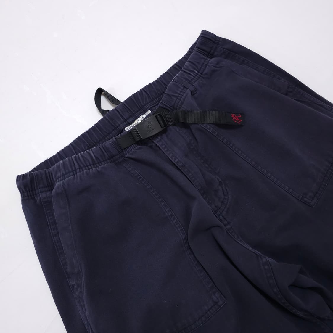 그라미치 벨티드 팬츠 네이비 상품이미지2