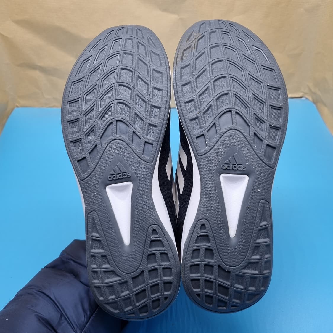 새상품 아디다스 qt레이서 운동화 235 상품이미지3