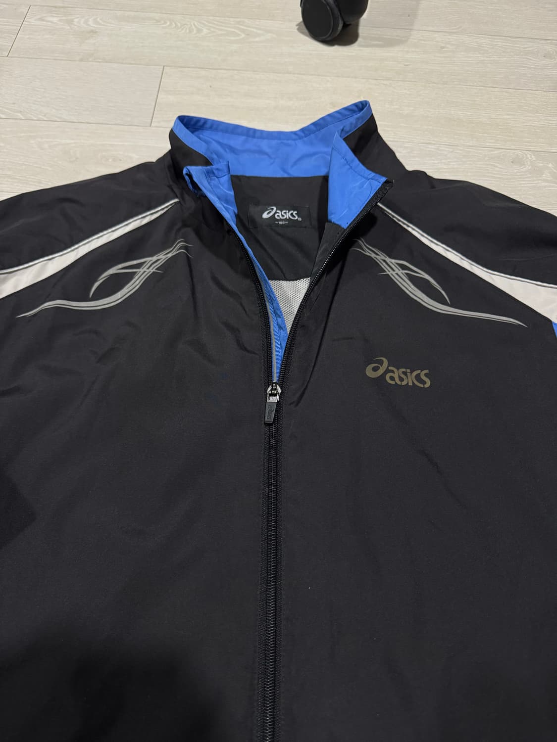 아식스 올드스쿨 우븐 바람막이  상품이미지3