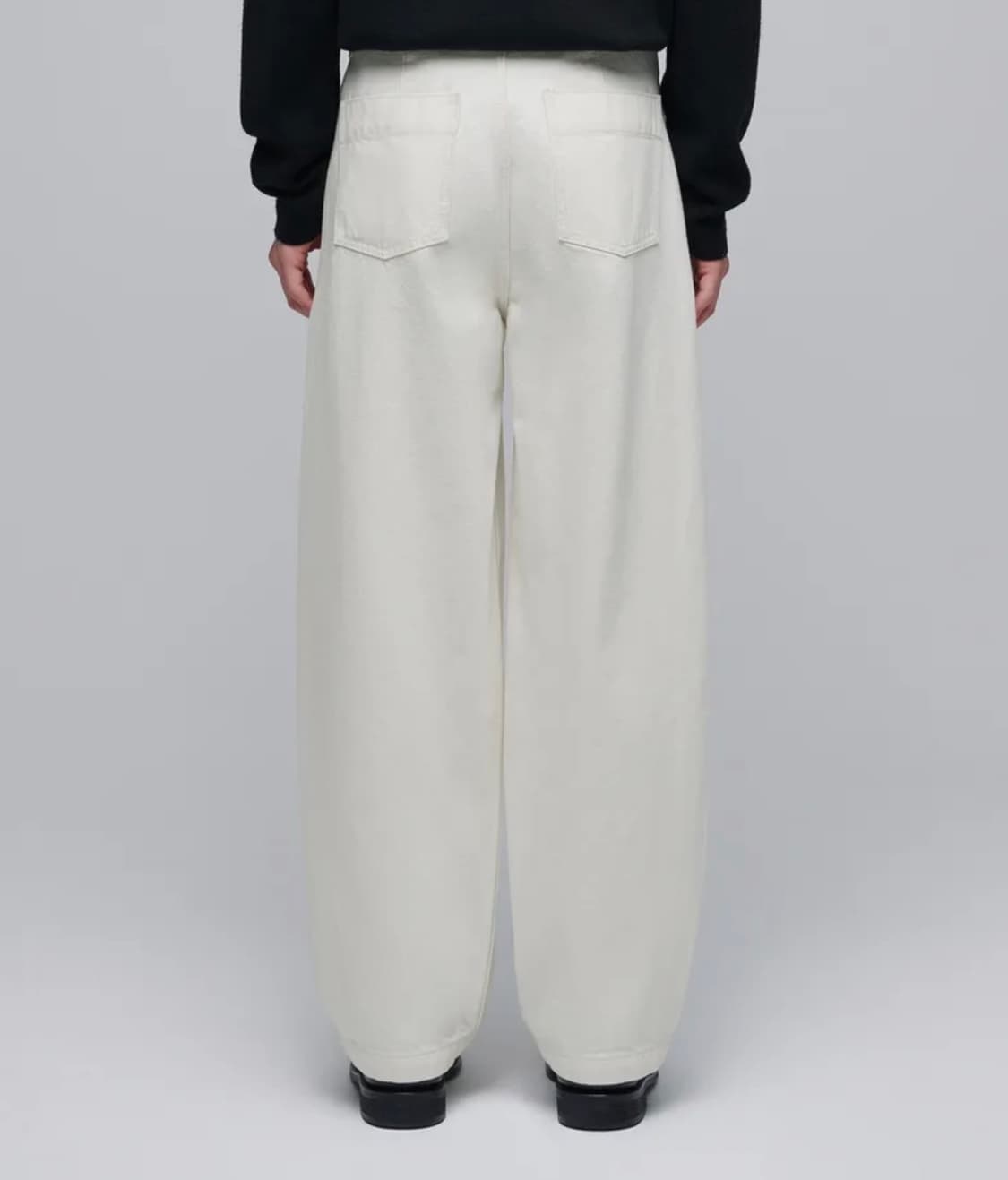 [짱구대디 컬래버]CONE 딥 턱 커브드 데님팬츠 [크림/28]무탠다드 상품이미지5