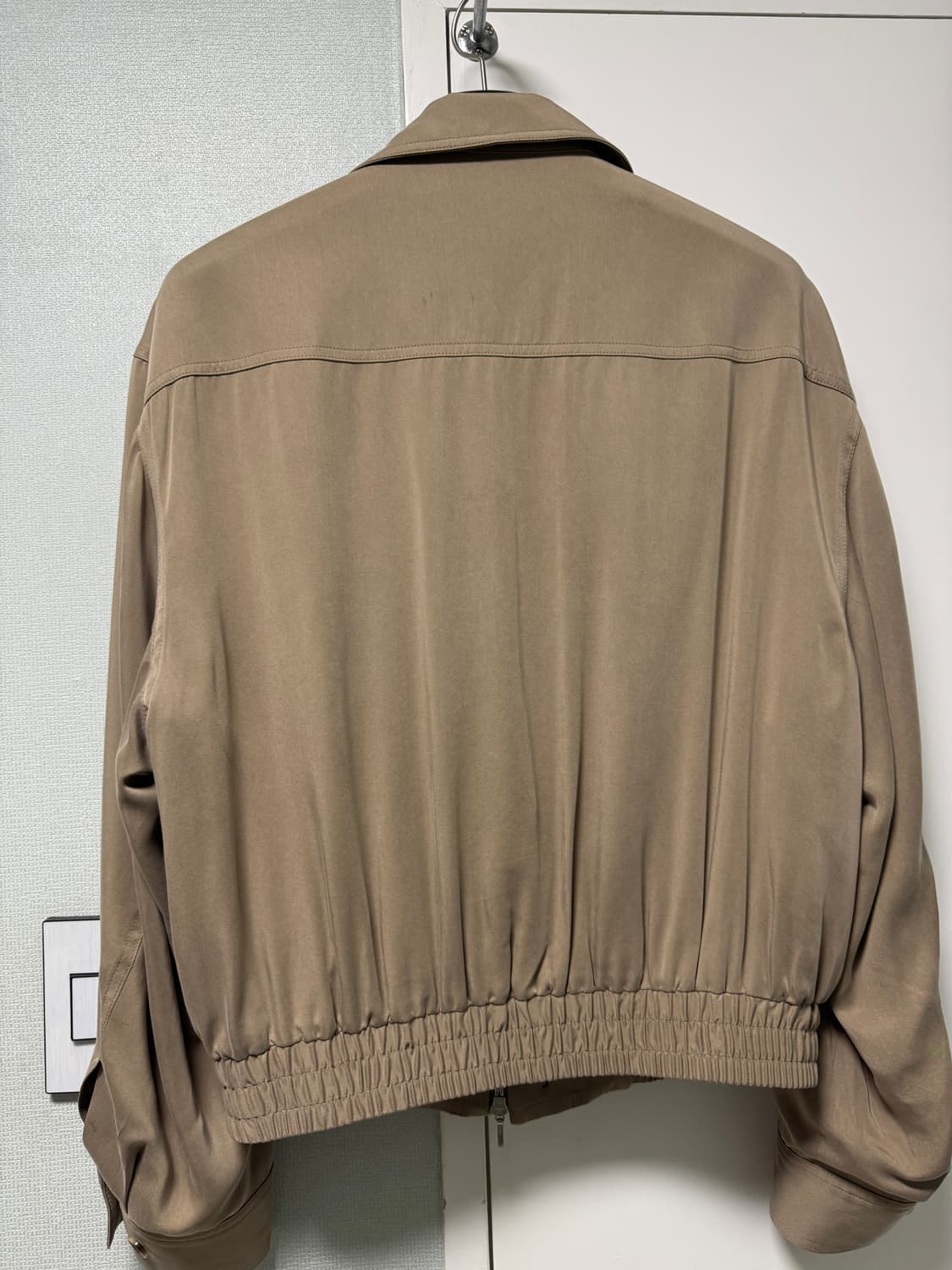 토니웩 26ss 오버사이즈 블루종 샌드베이지 상품이미지3