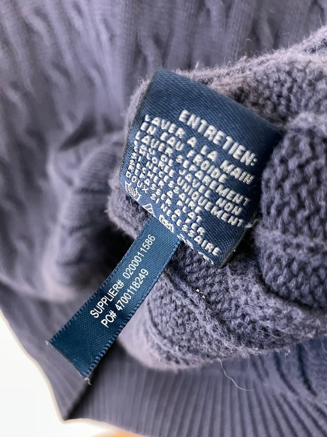 폴로 브이넥 니트  상품이미지8