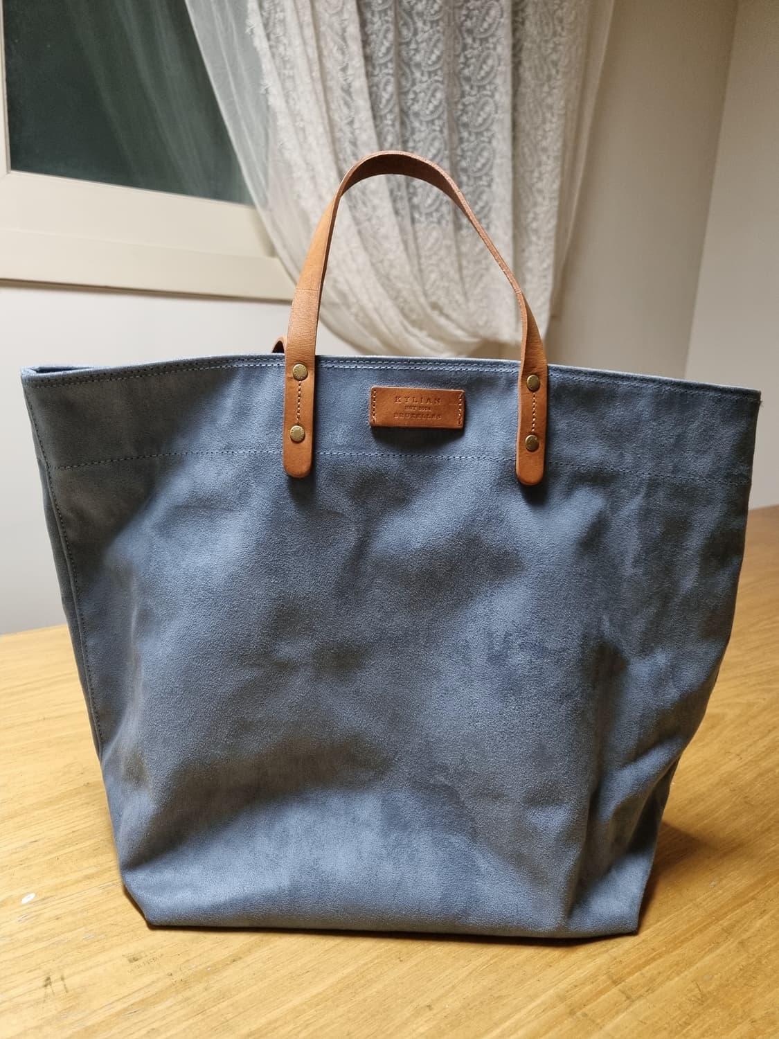 스웨이드 도트겸 숄더백 상품이미지1