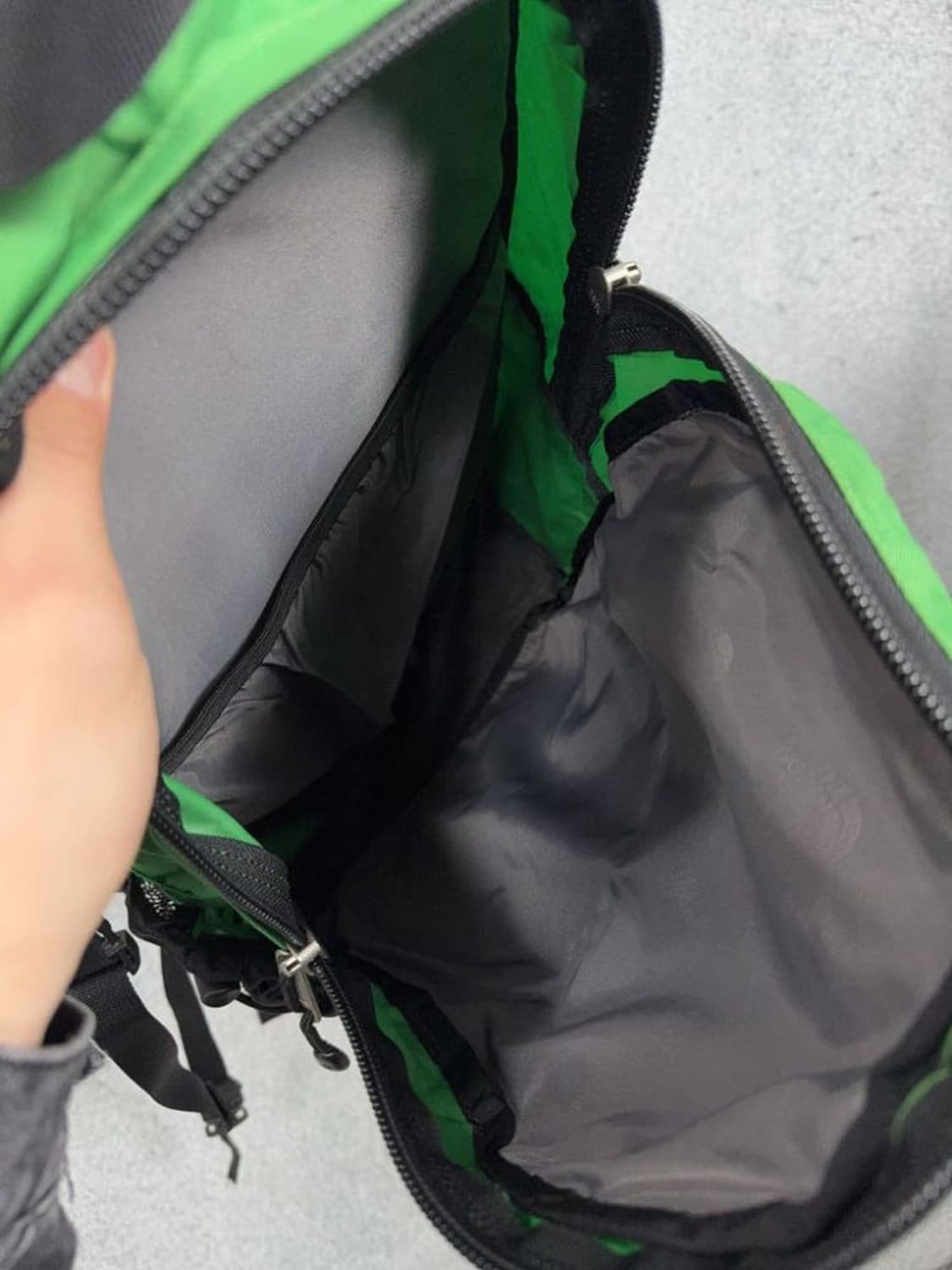 THE NORTH FACE GREEN BACKPACK 상품이미지5