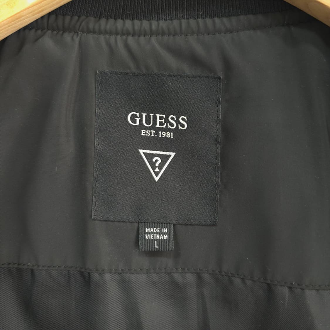 게스 Guess 퀄팅 집업 베스트 블랙 L 상품이미지5