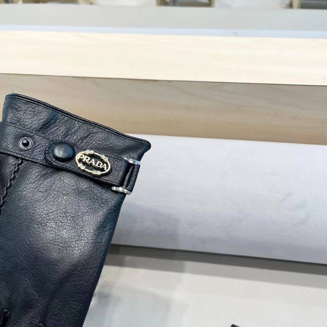 프라다 장갑 여성 기모
 상품이미지2