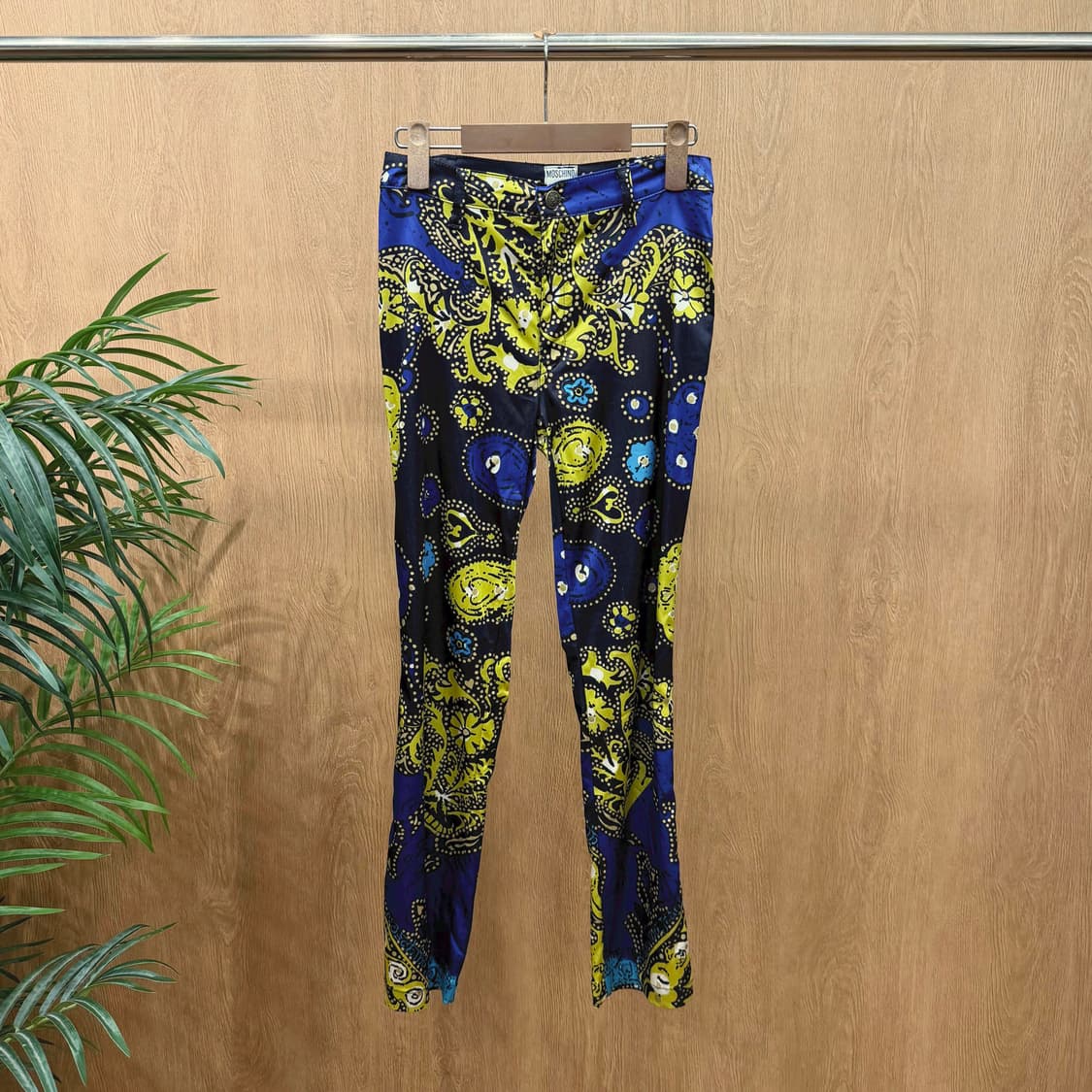 모스키노 진스 슬림 팬츠 아트워크 페이즐리 도트 믹스 패턴 디테일 블랙 상품이미지1