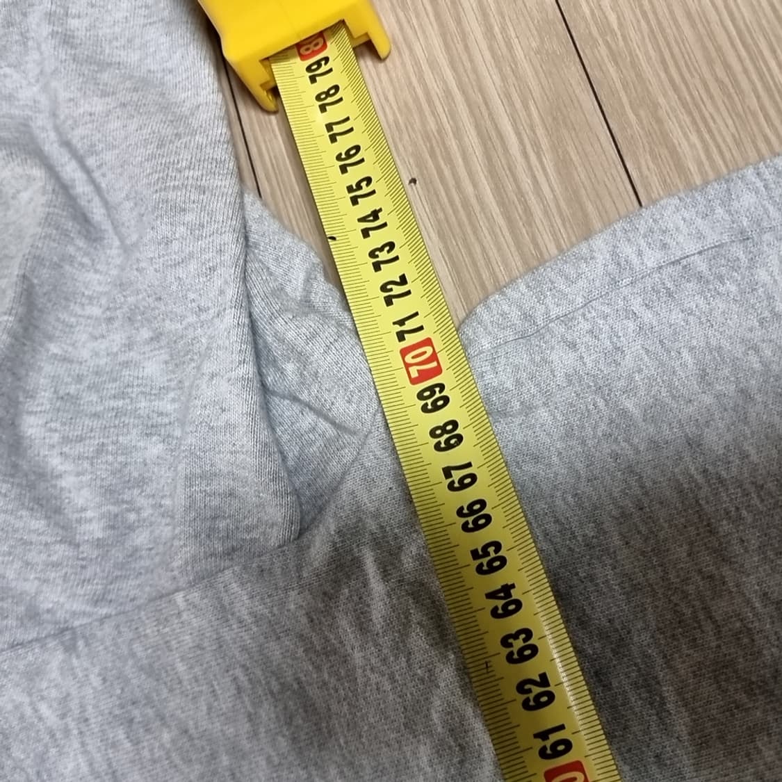 에센셜 ESSENTIALS 그레이 반팔 티셔츠(free) 상품이미지9