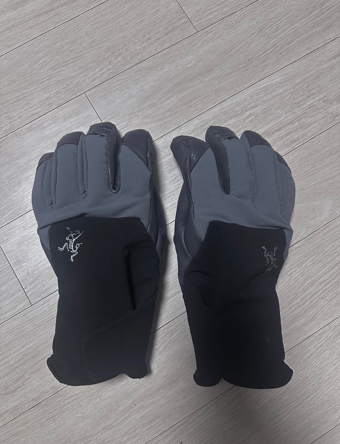 아크테릭스 장갑 팝니다 상품이미지1