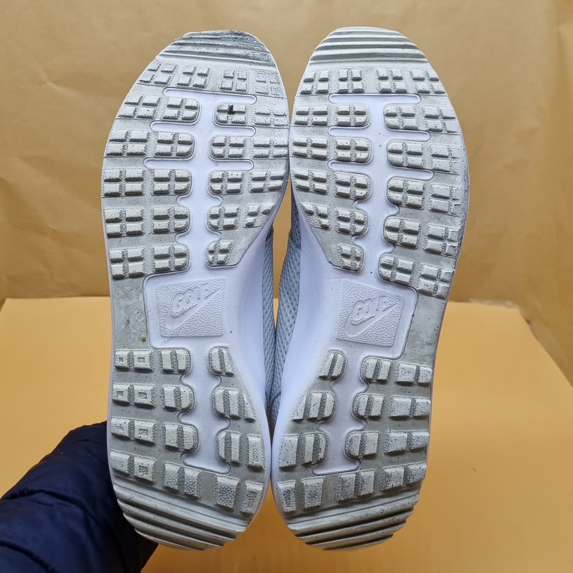 나이키 로쉬g 스파이크리스 남성골프화265  상품이미지3