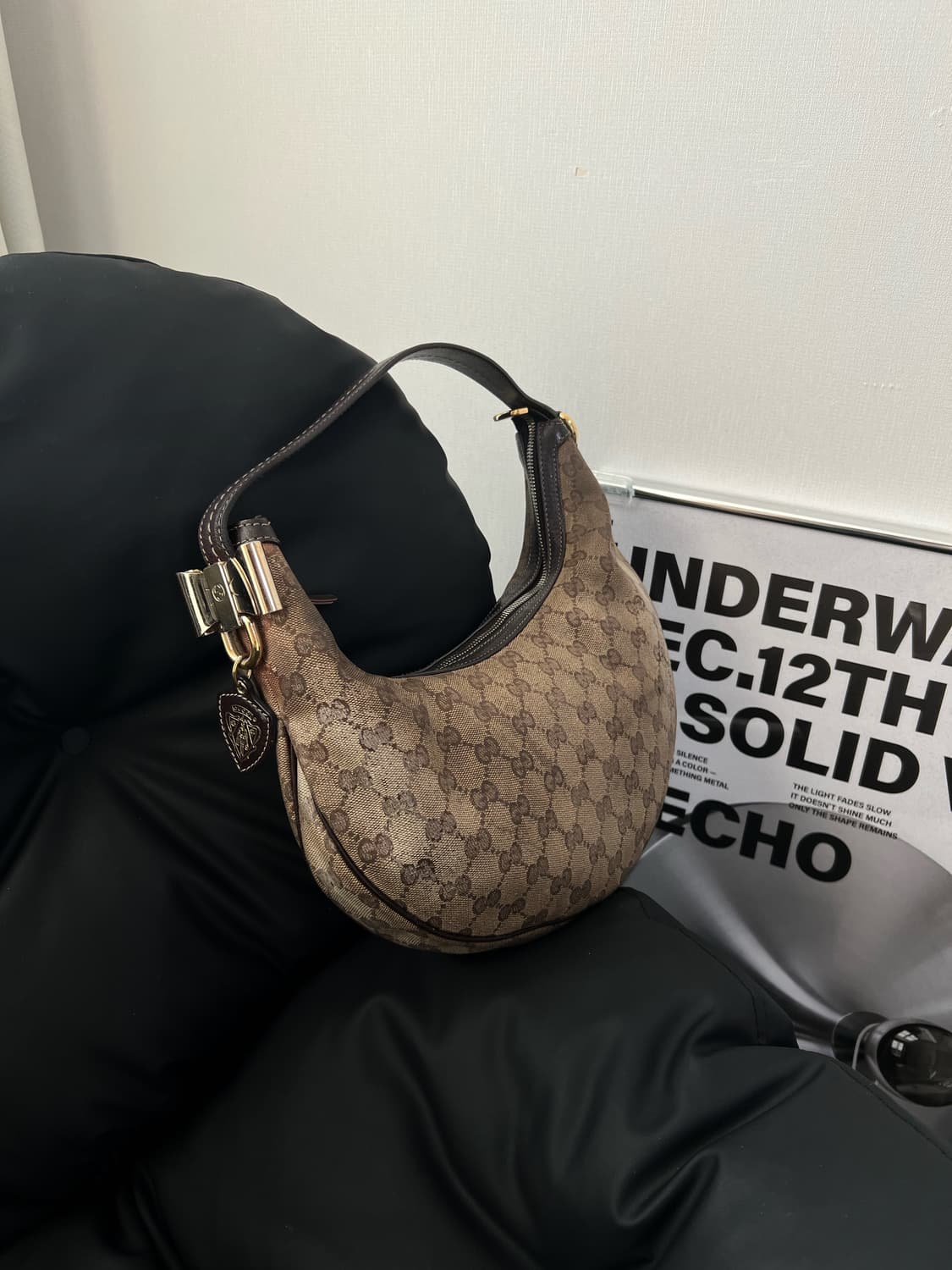 구찌 듀체사 크리스탈 히스테리아 숄더백 상품이미지1